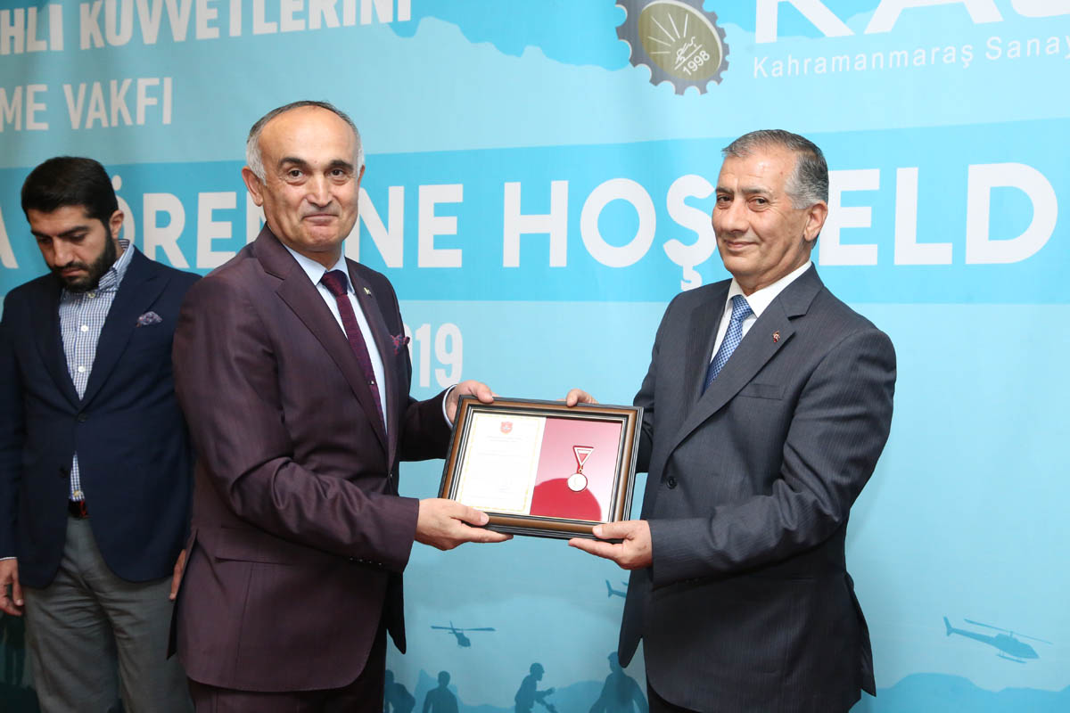 Türk Silahlı Kuvvetlerini Güçlendirme Vakfı Bağış Kampanyası Madalya Töreni